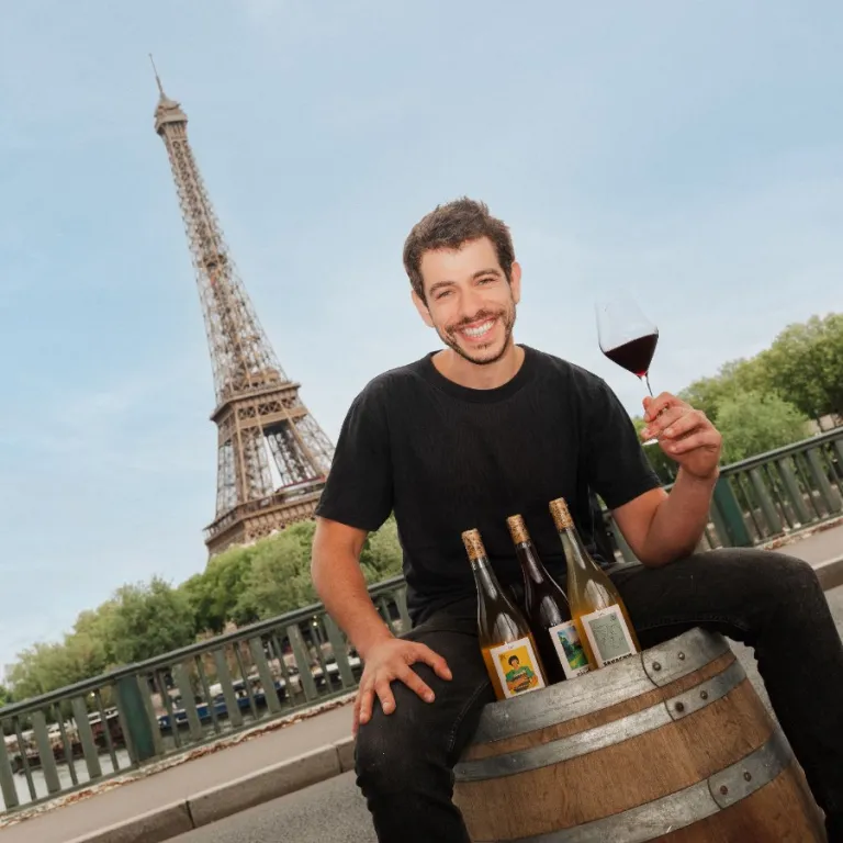 Interview de Antoine Sfeir de Pif à Papa : Créer un vignoble urbain et un chai de vinification en Île-de-France