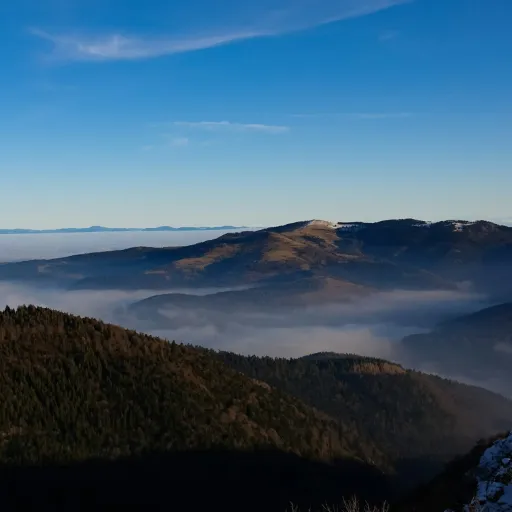 Mer de nuages sur les Vosges et la plaine d'Alsace depuis le Hohneck, sur la Route des Crêtes