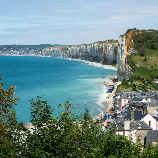 Les falaises de craie de la côte d'Albâtre vues depuis les hauteurs d'Yport